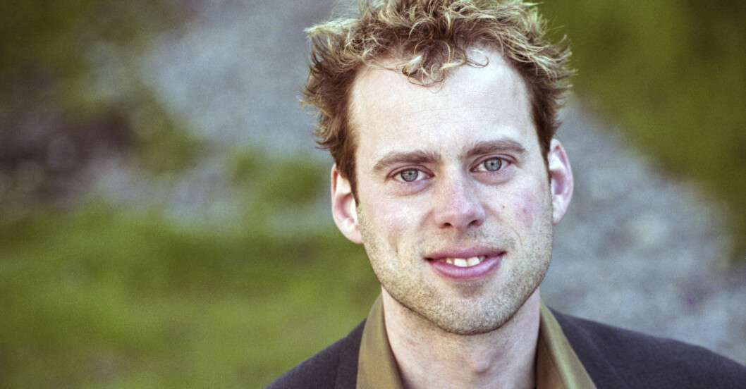Fredrik Berling slog igenom i<span class=" italic" data-lab-italic_desktop="italic"> Hjärnkontoret</span>. Fredrik Berling Hjärnkontoret.