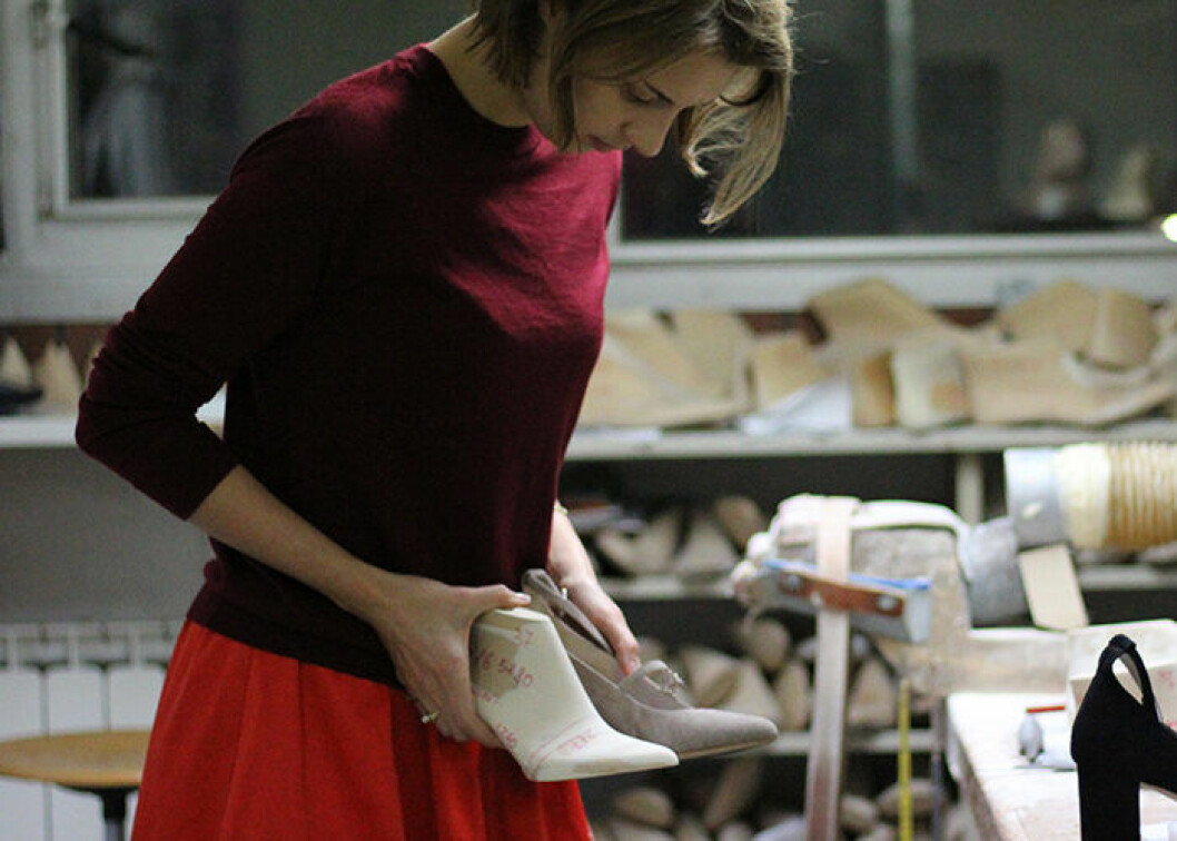 Skorna tillverkas i Toscana i norra Italien. På samma familjeägda fabrik som Valentino.