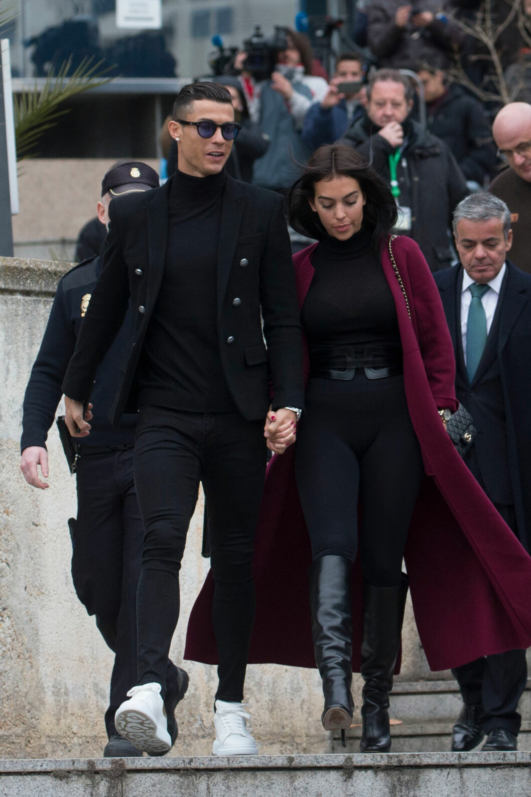 Ronaldo och Georgina mötte då hon arbetade i en Gucci-butik i Madrid. Ronaldo och Georgina