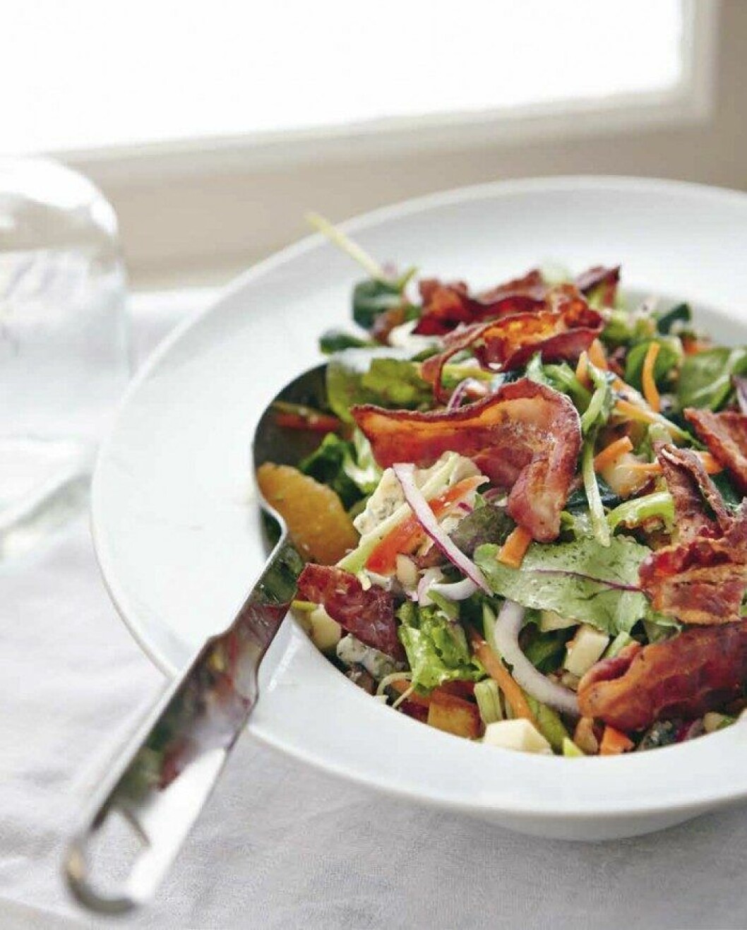 Foto: Martin Löf Per Morbergs julsallad med äpple och bacon.