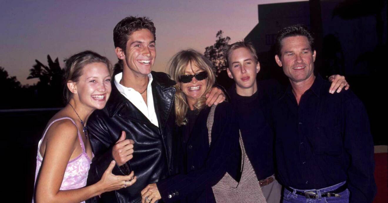Goldie Hawn och Kurt Russell med Kate Hudson och fler barn.