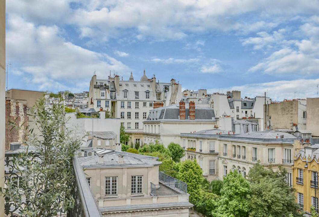 Grand Pigalle i Paris har en vacker utsikt mot Montmartre och Sacre Coeur 