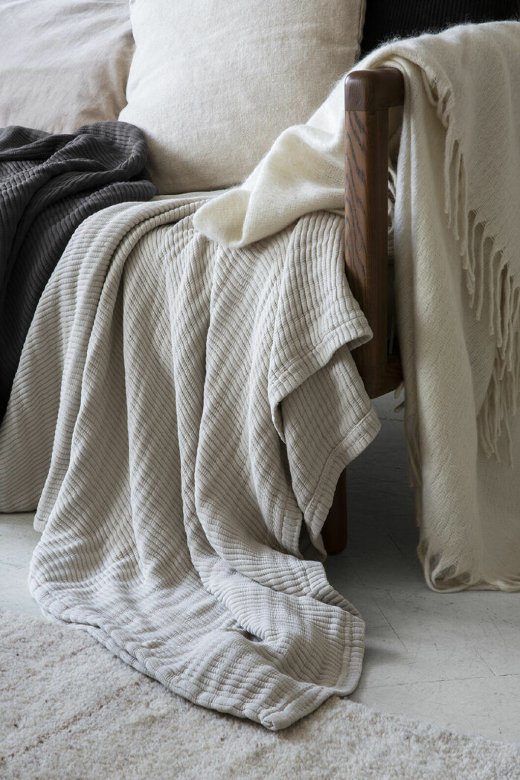 Plädar från nya Granit-kollektionen Muted tones