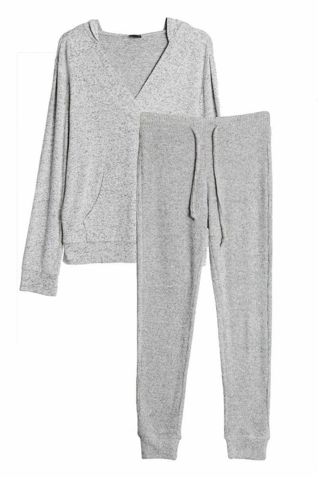 Grått mjukisset från Gina tricot