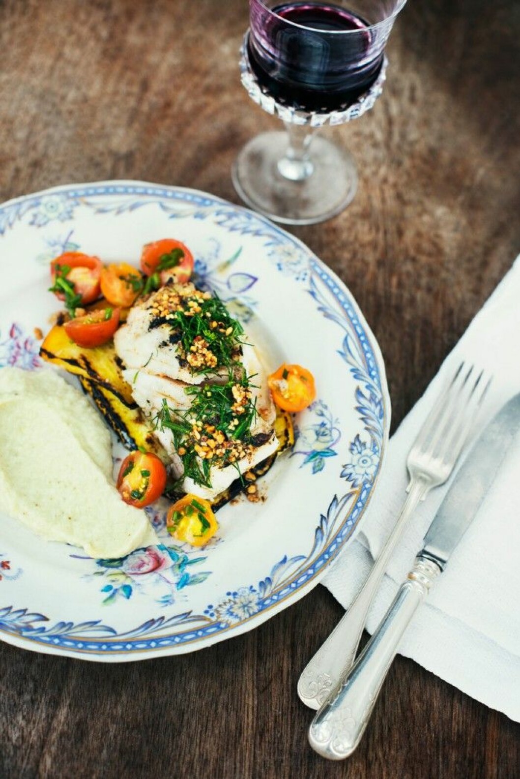 GRILLAD-TORSK-MED-BLOMKALSPURE