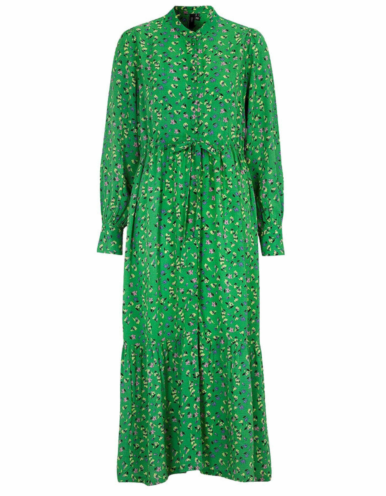grön blommig klänning för dam från YAS 2022