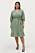 grön omlottklänning med volanger i större storlekar och plus size från Ellos Plus Collection sommaren 2022