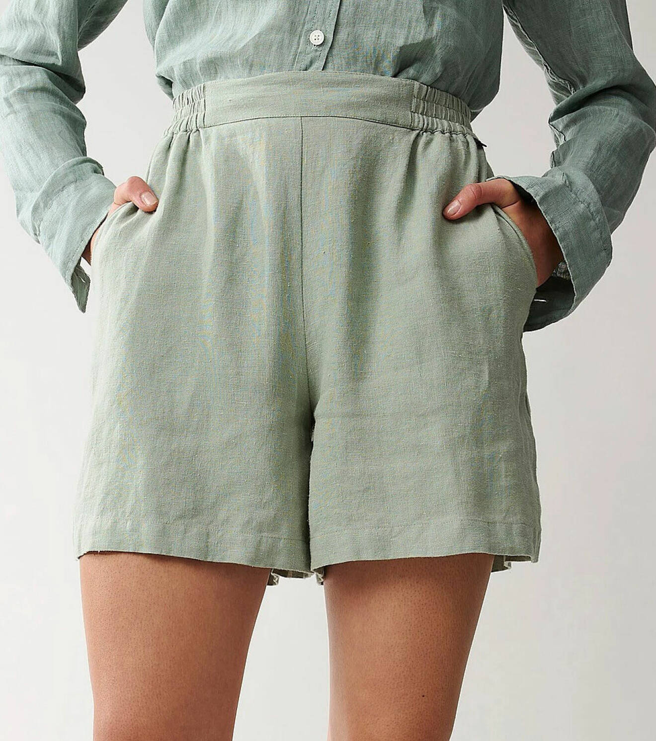 gröna shorts i linne med avslappnad passform för dam från lexington