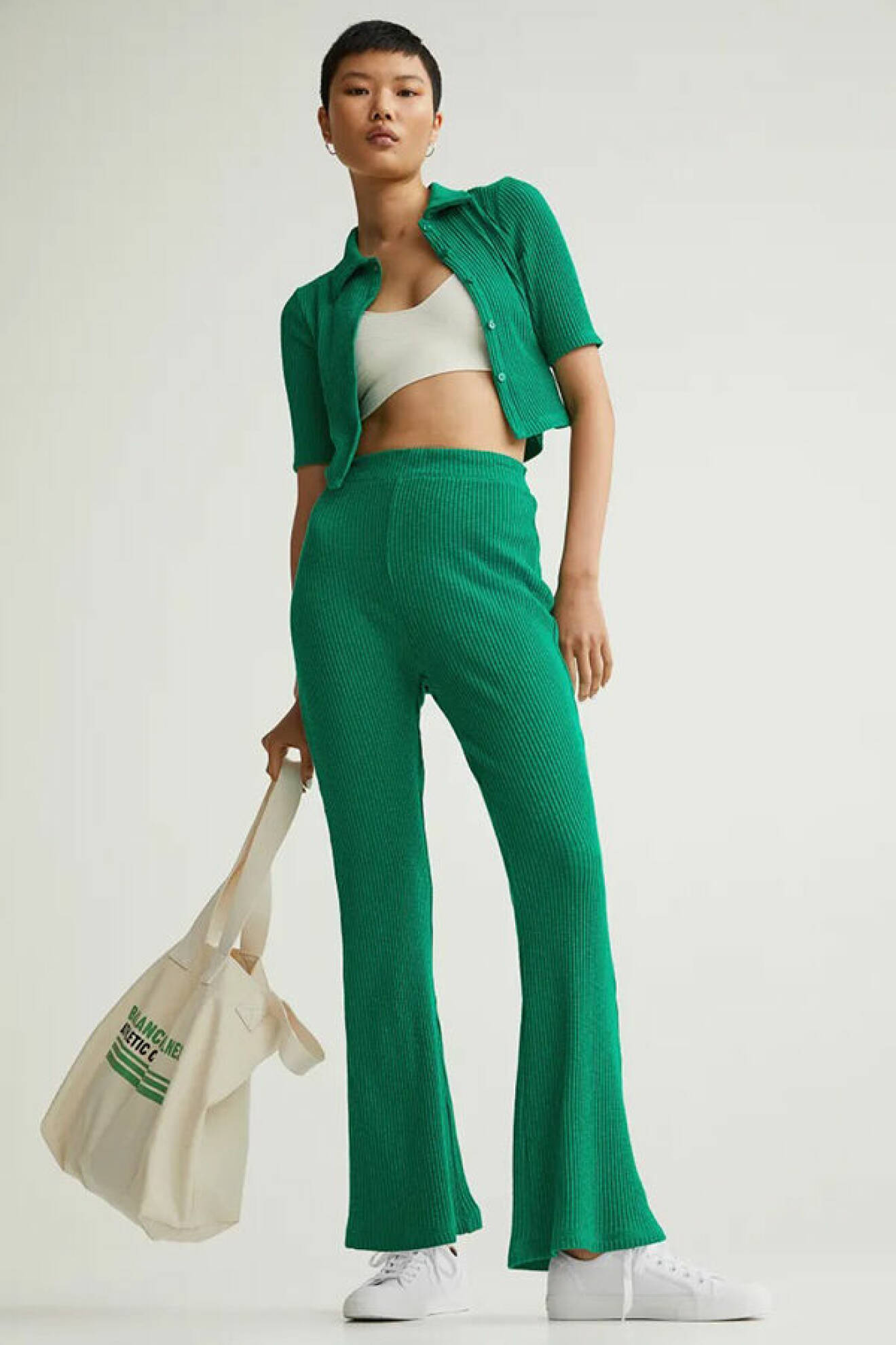 grönt matchande ribbat set med skjorta/topp och byxor från H&amp;M