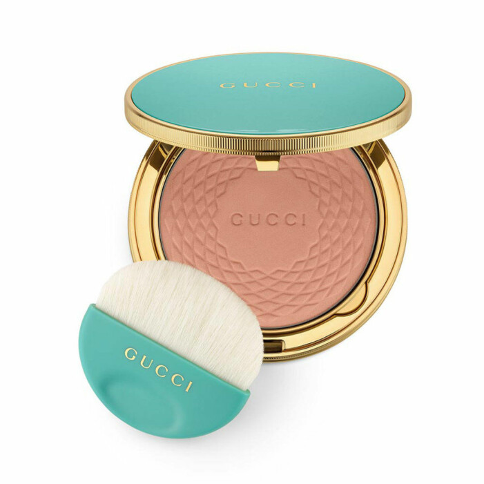 sammetslen bronzer i lyxförpackning