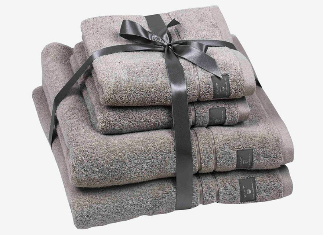 Handduksset från <a href="https://apprl.com/sv/pd/4TOM/" target="_blank" rel="noopener">Gant Home</a>.