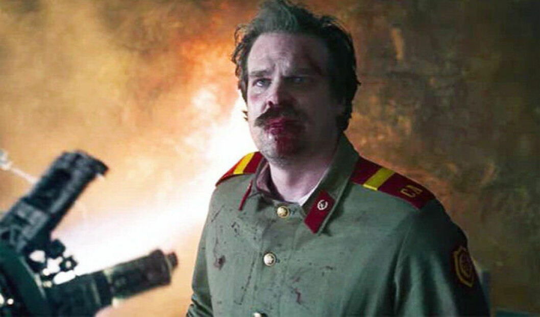 Kan Hopper ha överlevt? Vi får vänta länge på svaret verkar det som. Hopper i Stranger Things