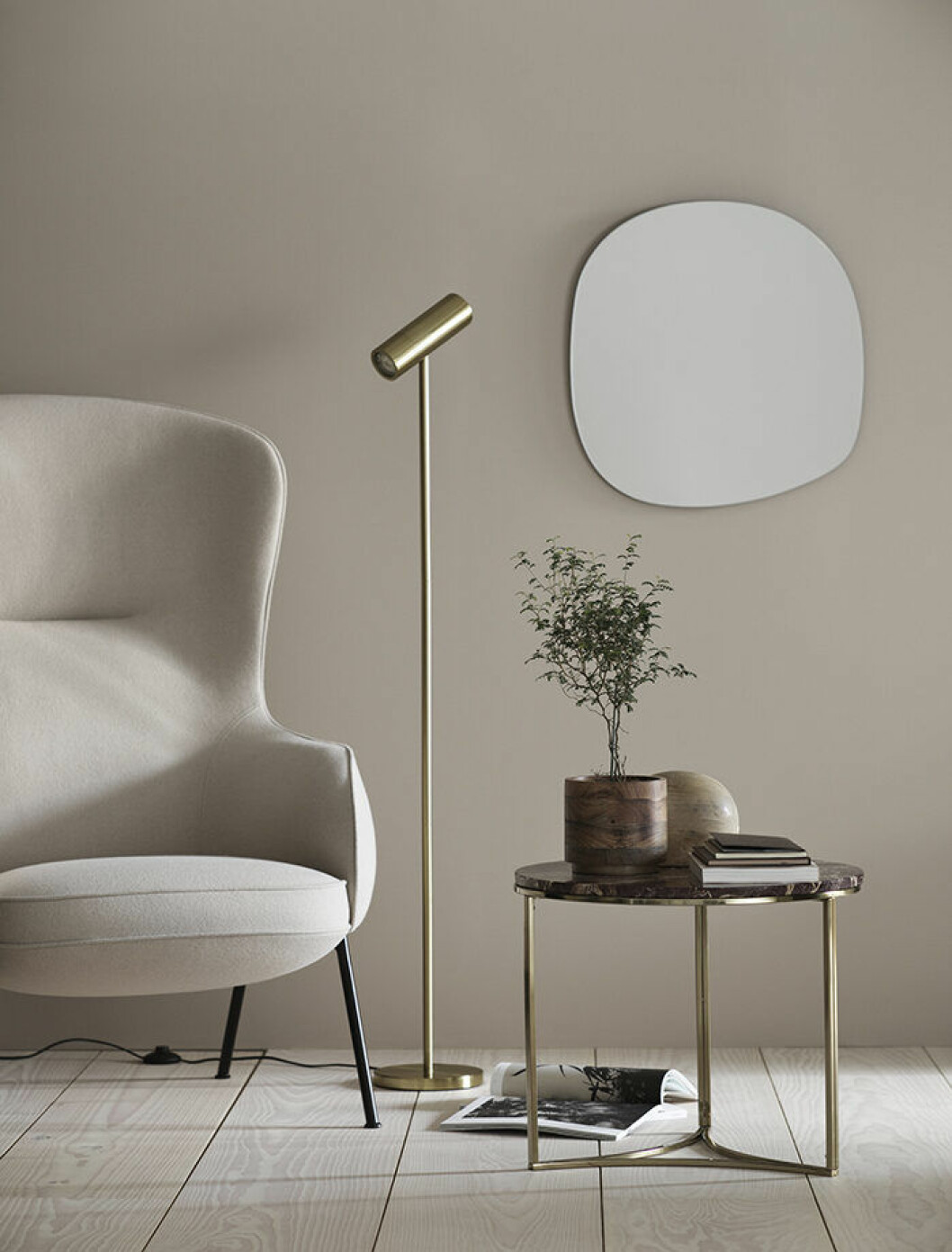 Soffbord i röd marmor från H&M Home hösten 2019