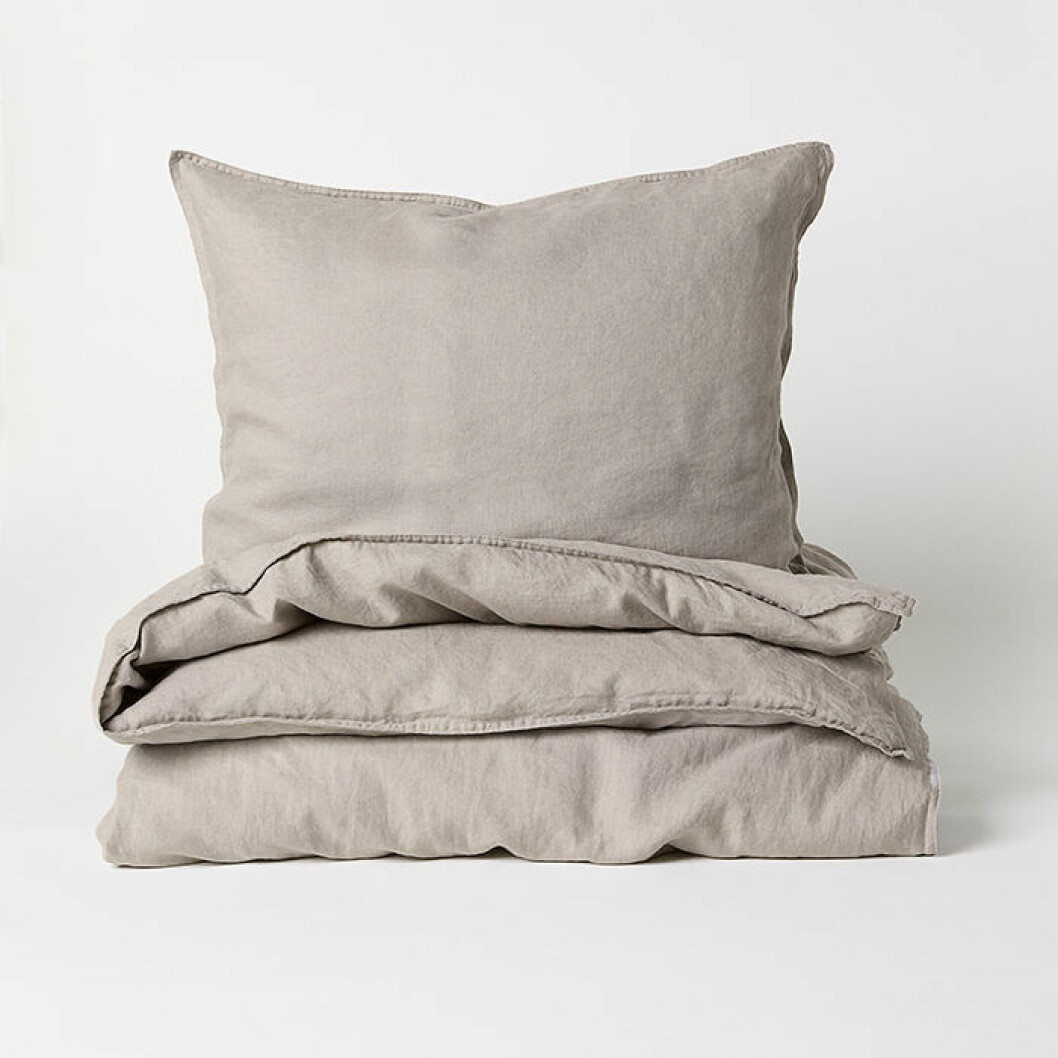 Påslakanset i tvättat linne från H&M Home hösten 2019