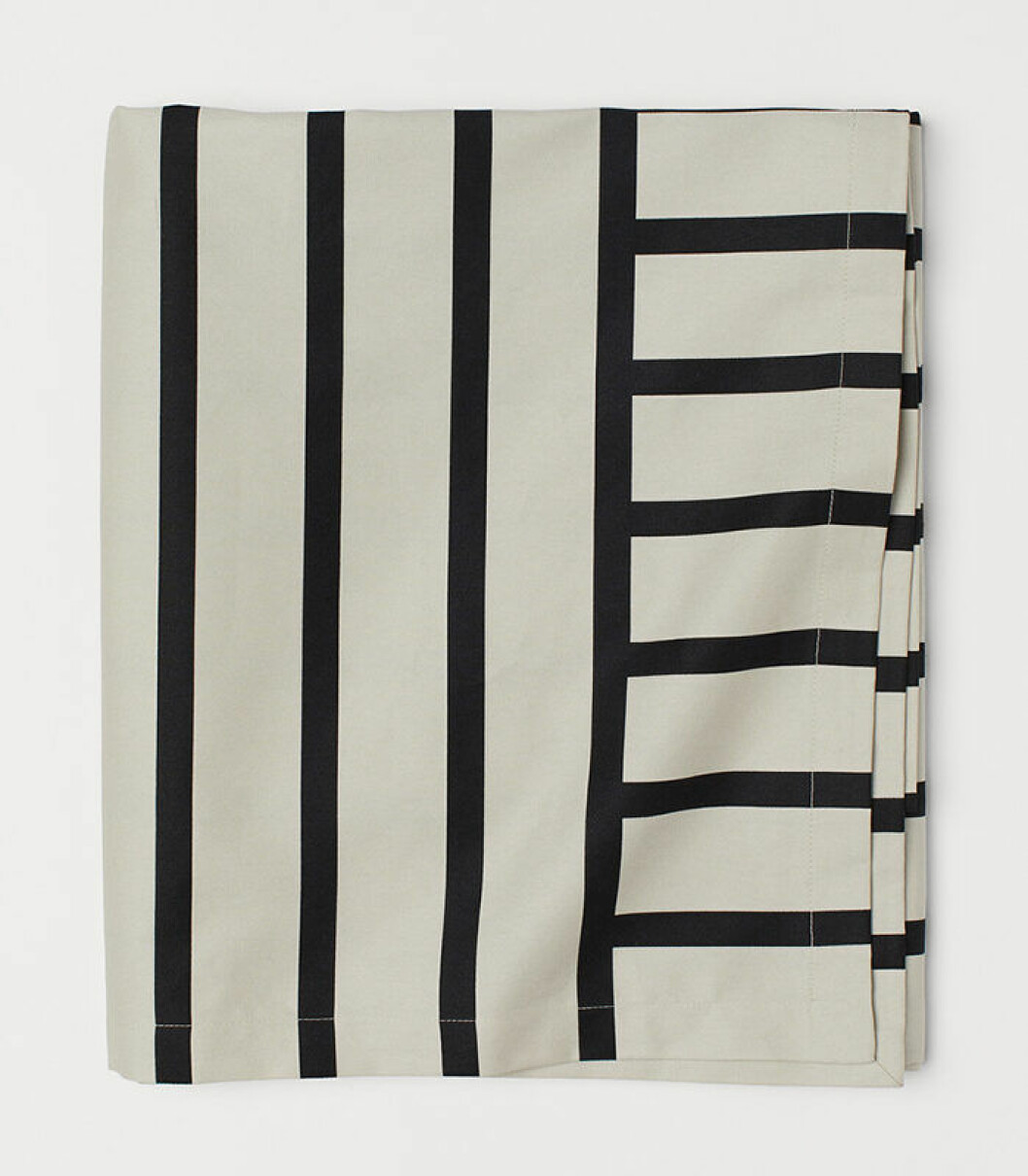 mönstrad bordduk från H&M Home