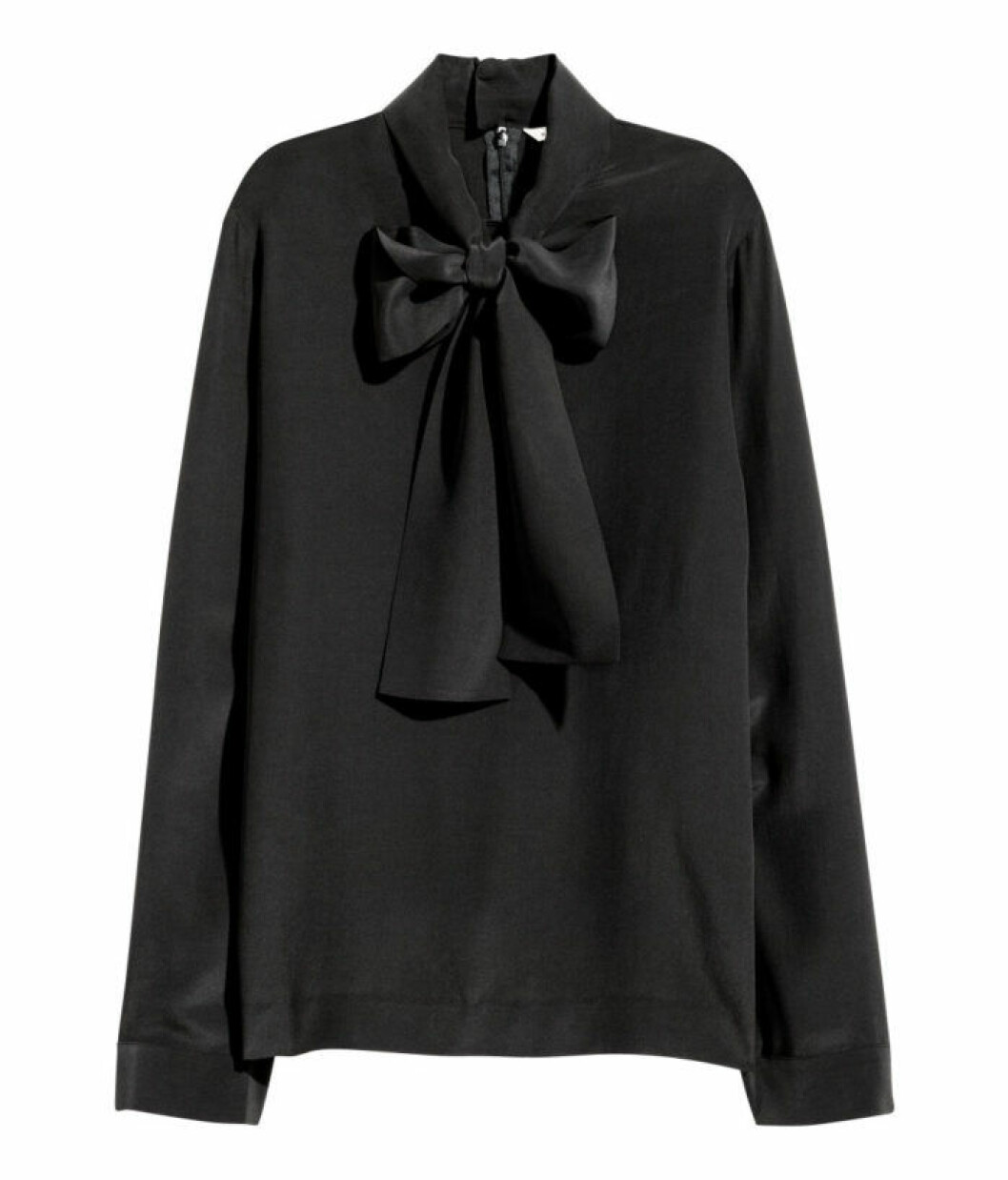 <a href="http://www.hm.com/se/product/53396?article=53396-A">Knytblus</a>, 599 kr, H&M. hm-knytblus