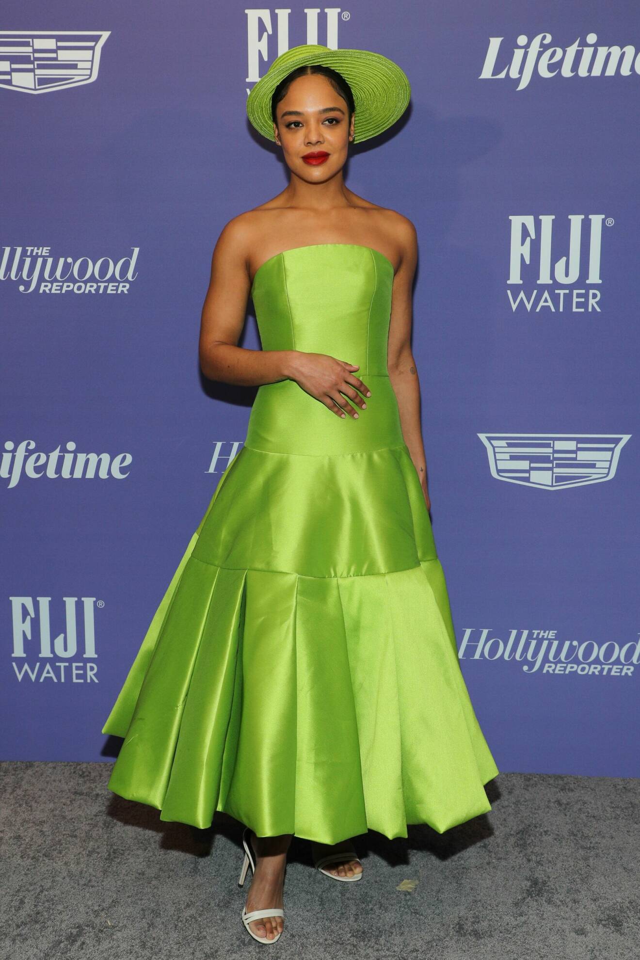 Tessa Thompson iklädd limegrönt på en gala i Los Angeles 2021.