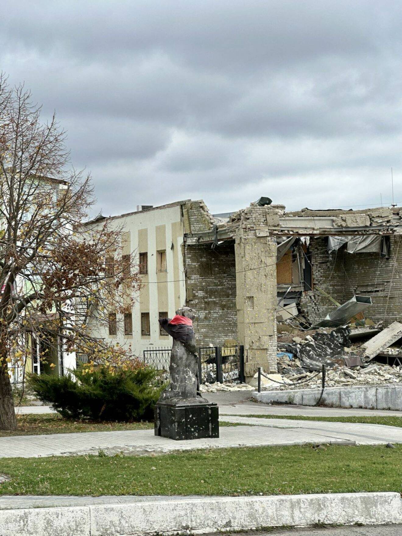 Bombat hus i Ukraina.