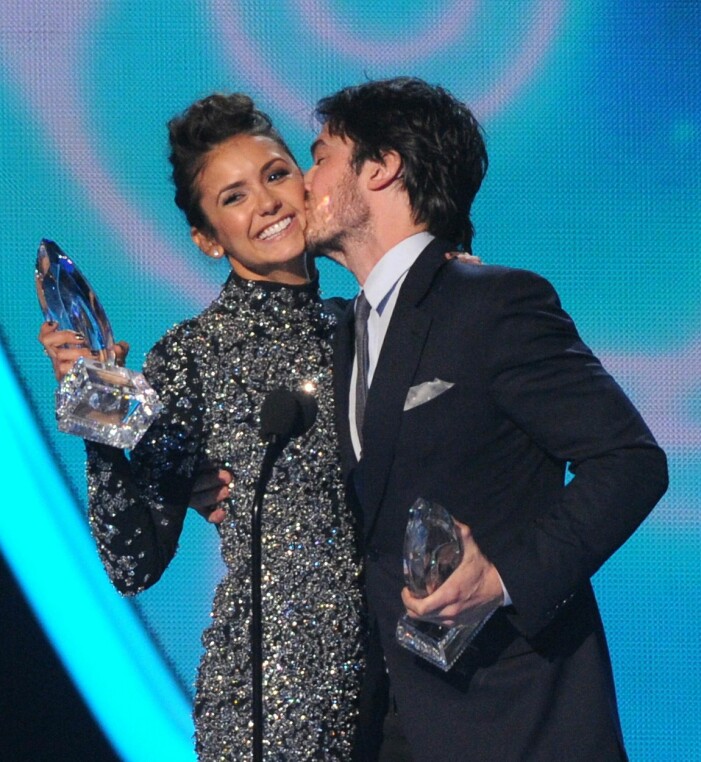 NINA DOBREV OCH IAN SOMERHALDER