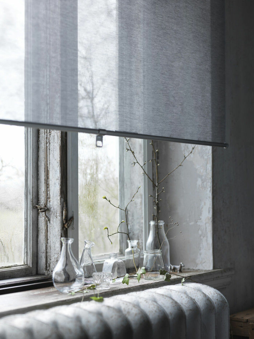 Foto: Ikea IKEA_SKOGSKLOVER_detalj_rullgardin_gra