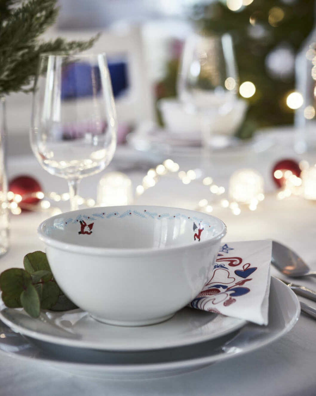 Porslin med tomtar från Ikea 2019