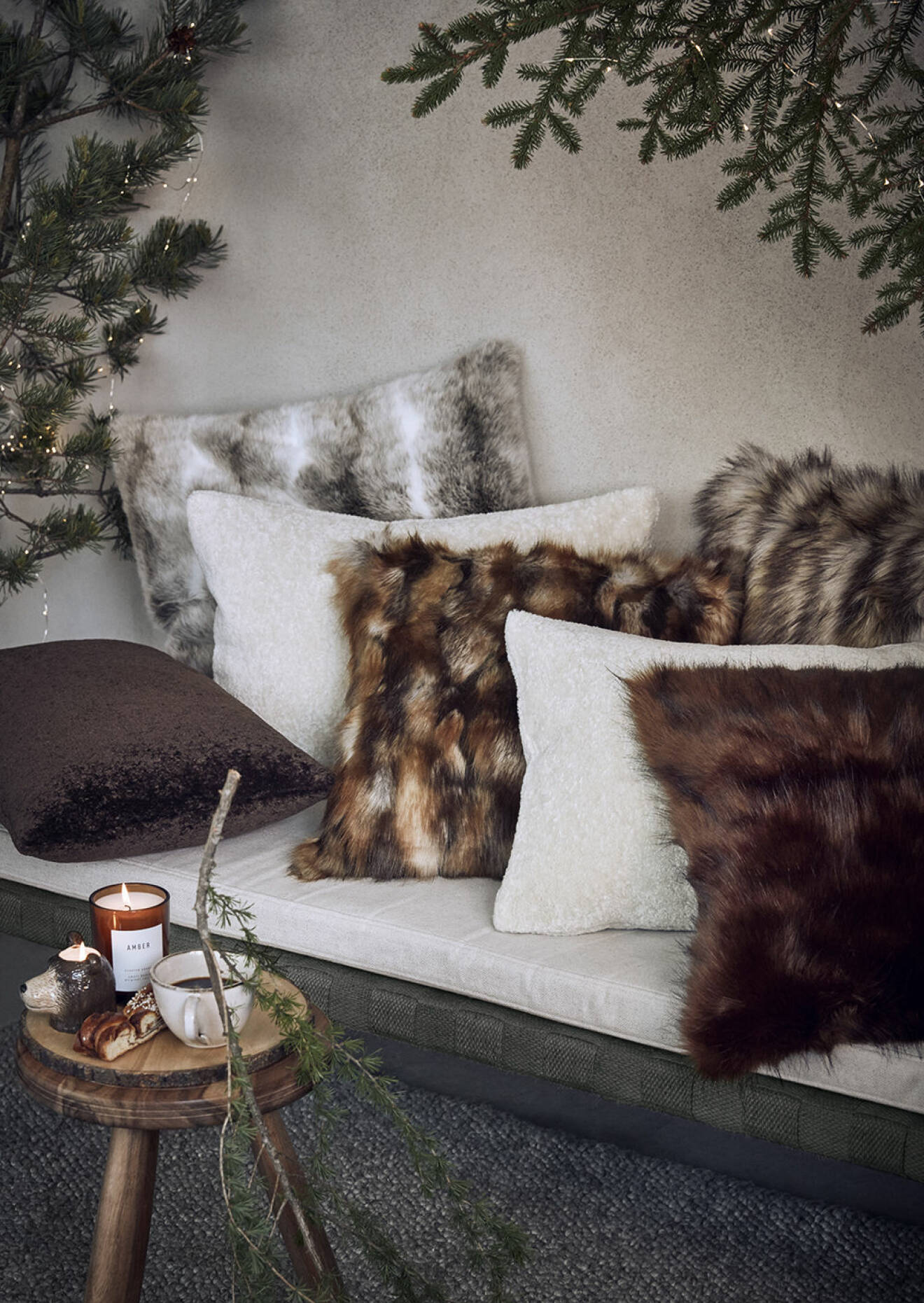 Fuskpäls är en av julens trendiga detaljer hos H&M Home 2019