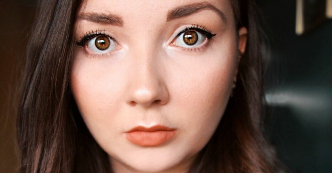 Lizette kände både skam och stress i sin uppväxt, trots att hon inte kunde påverka sin familjs ekonomiska situation. Lizette Edfeldt