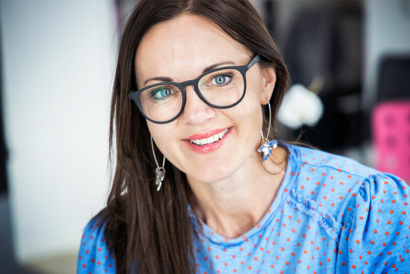 Josephine Ingvarsson erbjöd sig att bära Hannah och Jespers barn.
