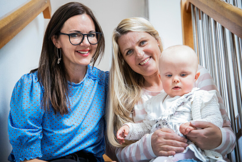 Ebba låg i Josephines mage – men är Hannahs barn.