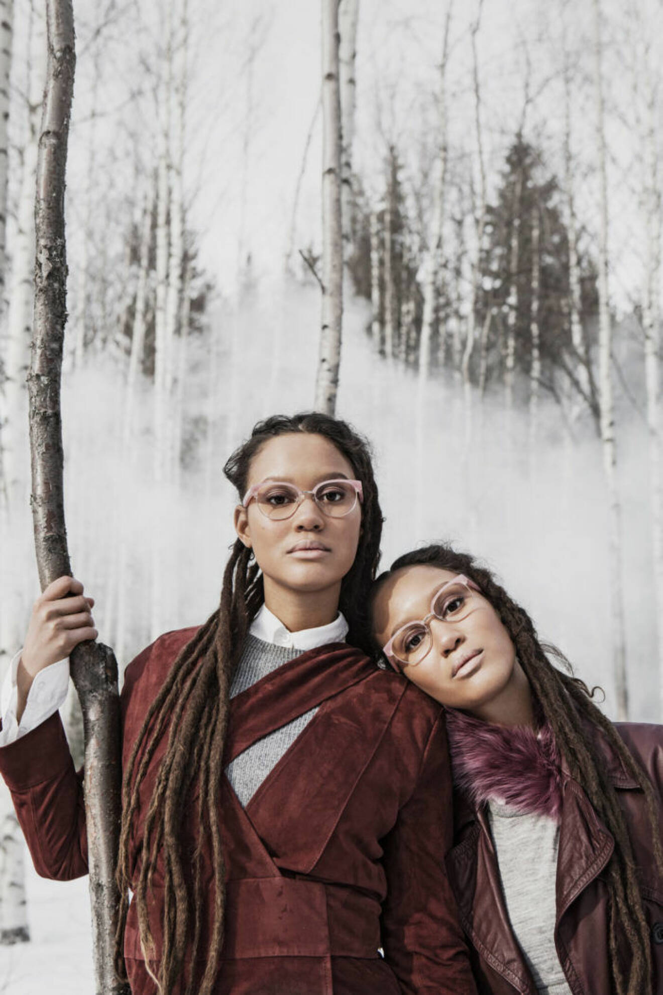   4. Svenska E&E lanserar en ekologisk glasögonkollektion, Made by Vikings. Bågarna kostar från 2 000 kr och är tillverkade i svenskt stål och fjällbjörk.