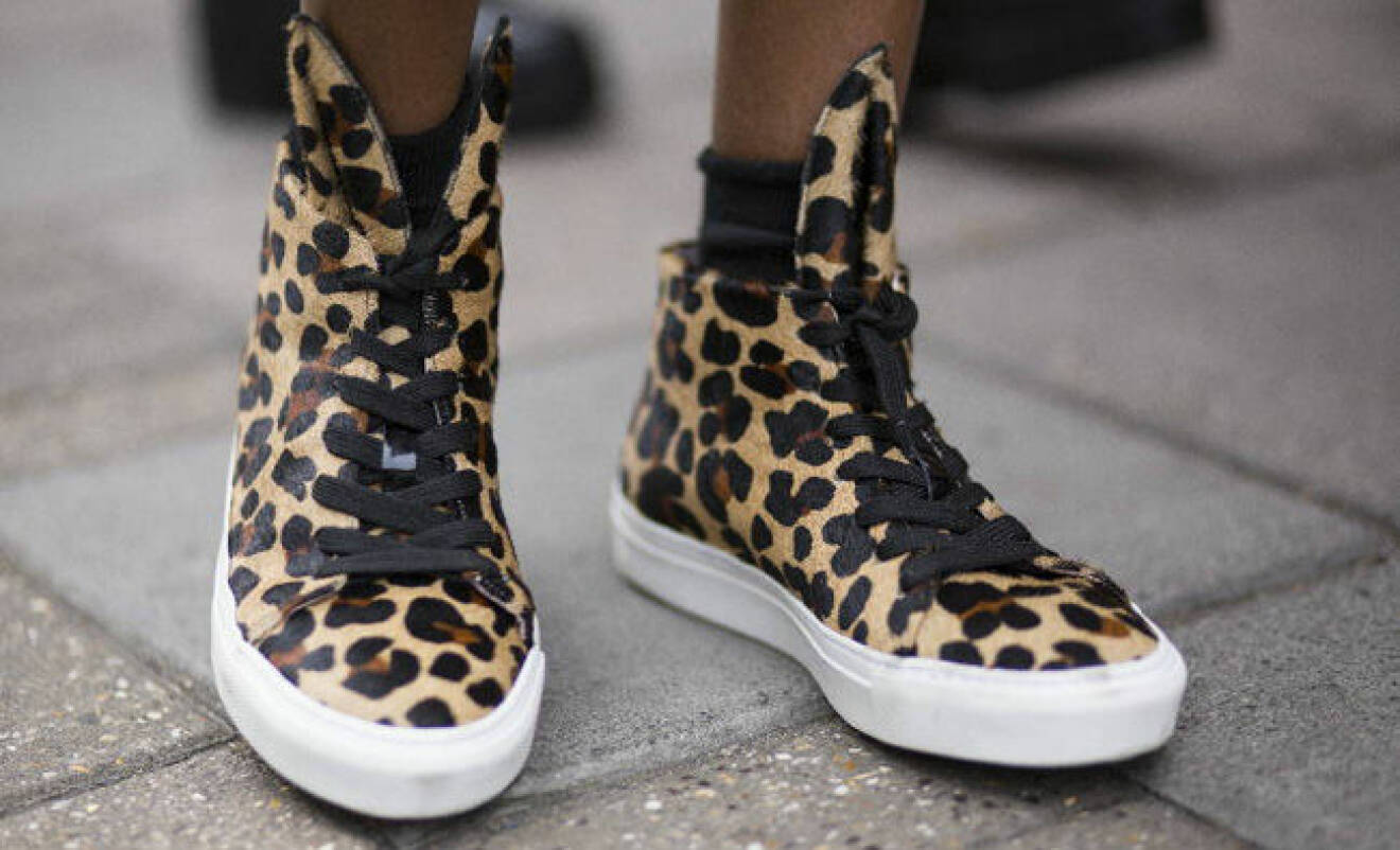 Sneakers  är skor för alla – lika heta på catwalken som utanför.