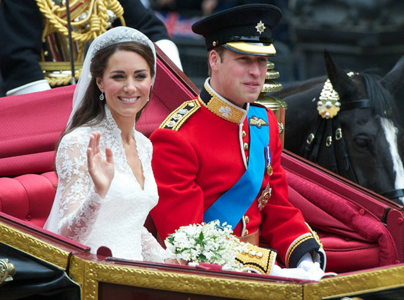 Kate och Williams bröllop 2011 – Kate bar tiaran som går under namnet ”Cartier Halo Scroll”.