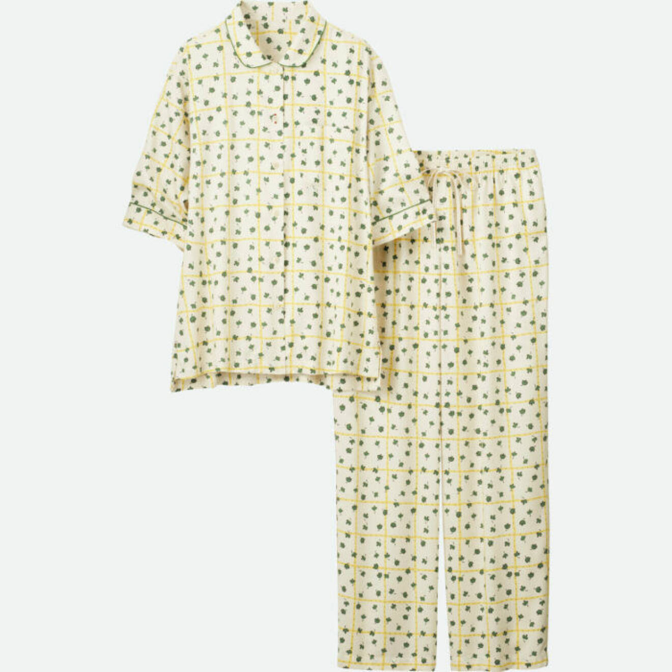 Pyjamasset med skjorta med kort ärm. 
