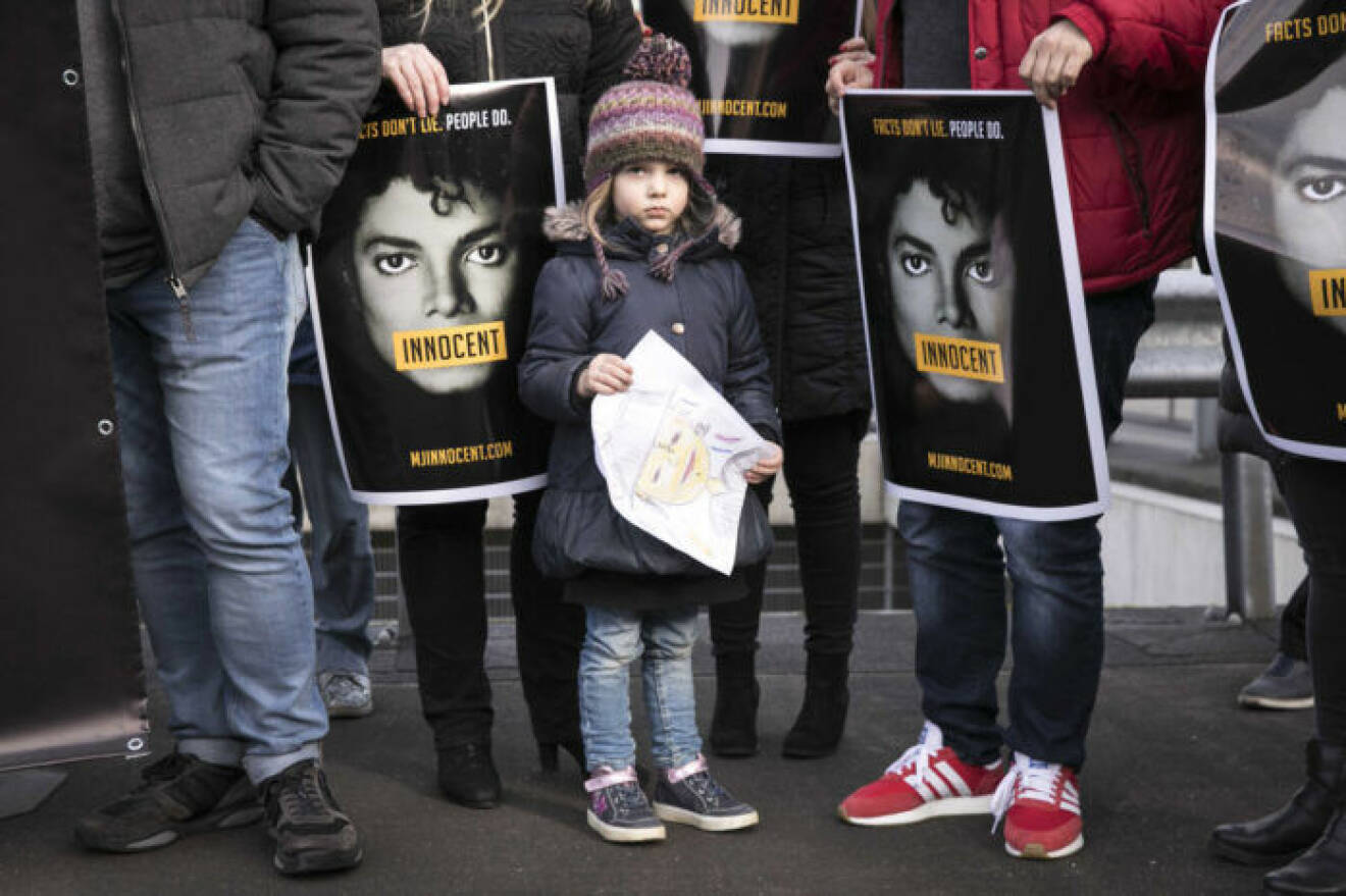 Protester i Holland i samband med dokumentären med Michael Jackson