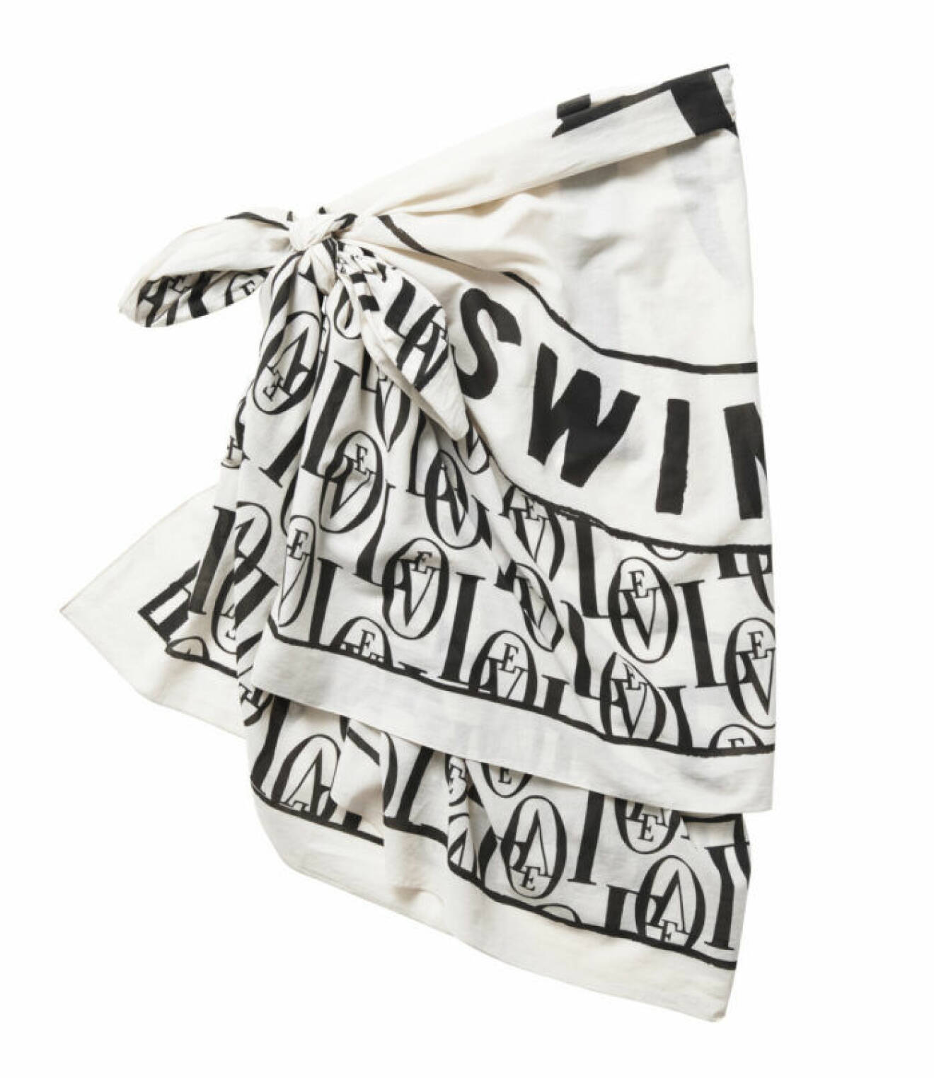 H&M släpper badkollektion med Love Stories – svartvit sarong 