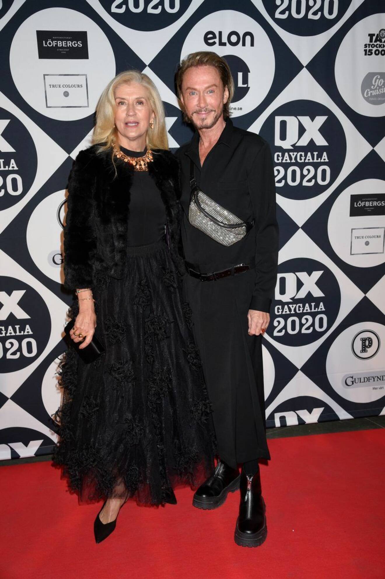 Tina Törnquist och Christer Lindarw på röda mattan på QX-galan 2020