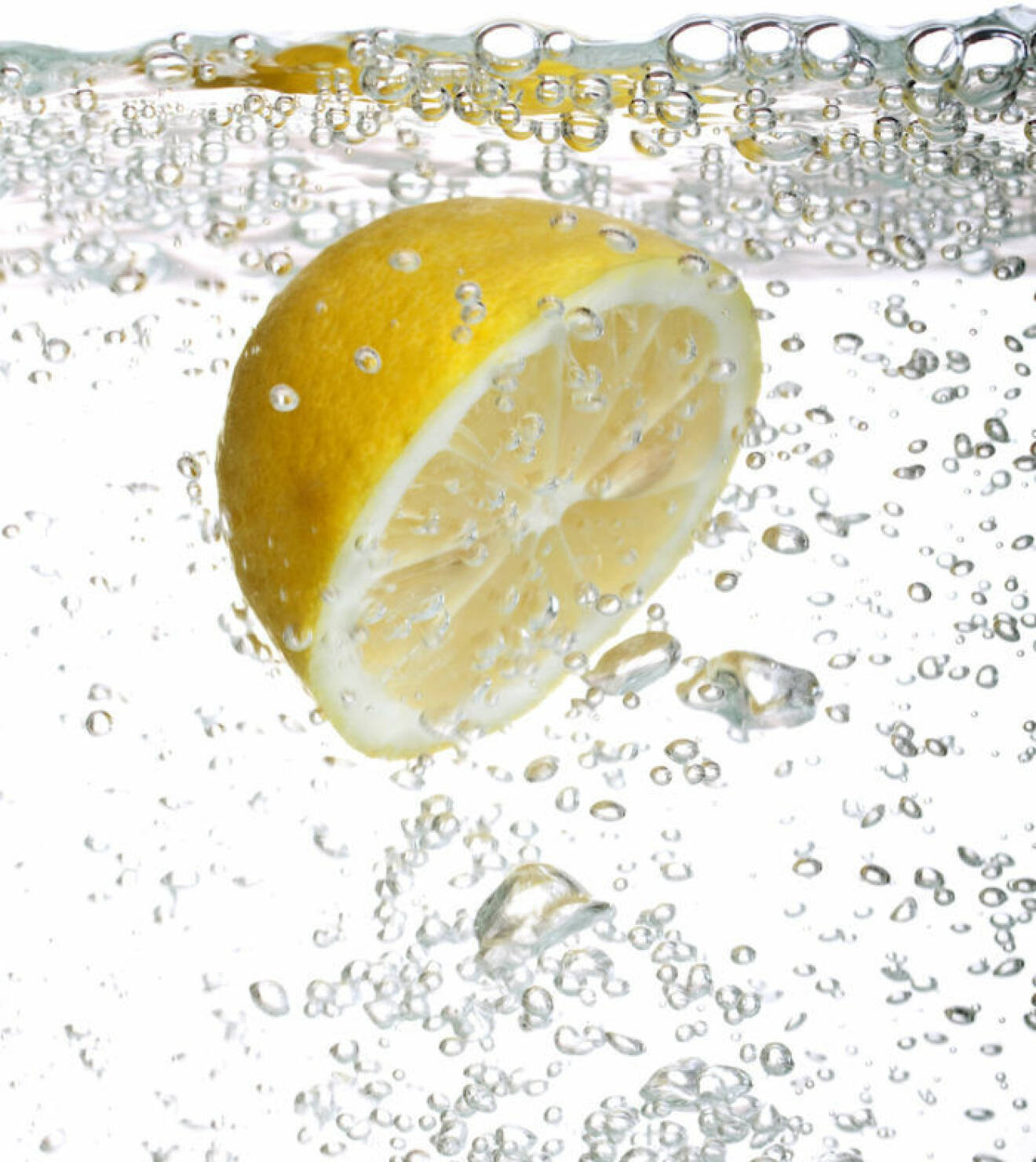 citron-i-vatten
