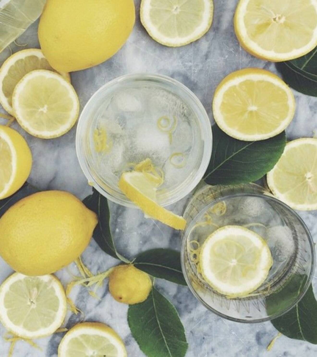 Drick mycket citronvatten så kommer kroppen att tacka dig.