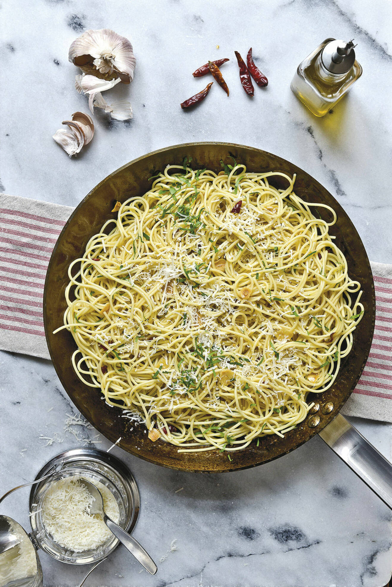 En perfekt spaghetti aglio, olio e peperoncino.