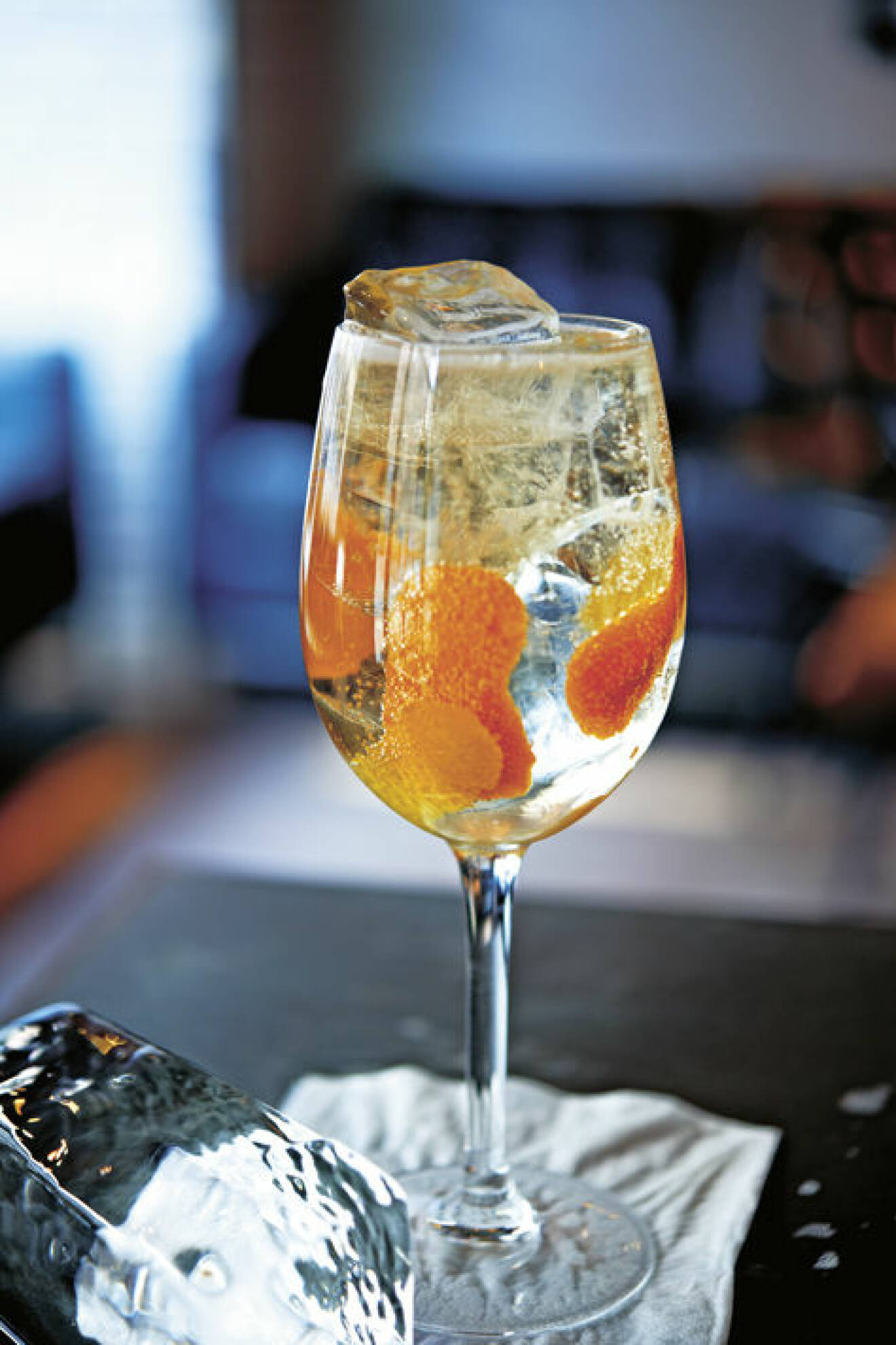 Champagne Cobbler från boken Jimmy Dymott : cocktails : 60 drinkar levererade av Sveriges säkraste bartender.