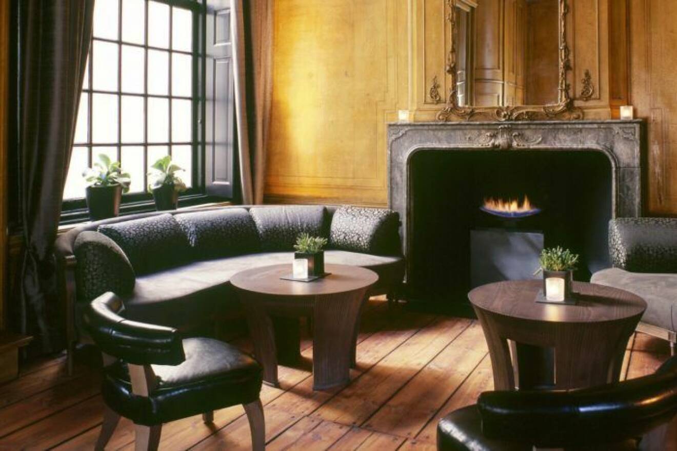 dylanamsterdam Lounge-fireplace