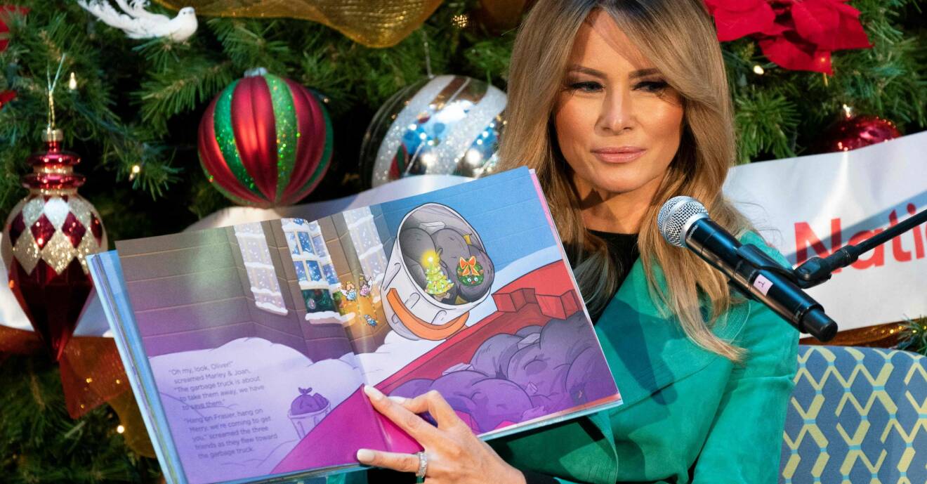 Melania Trump läser julsaga på barnsjukhus – utan munskydd.