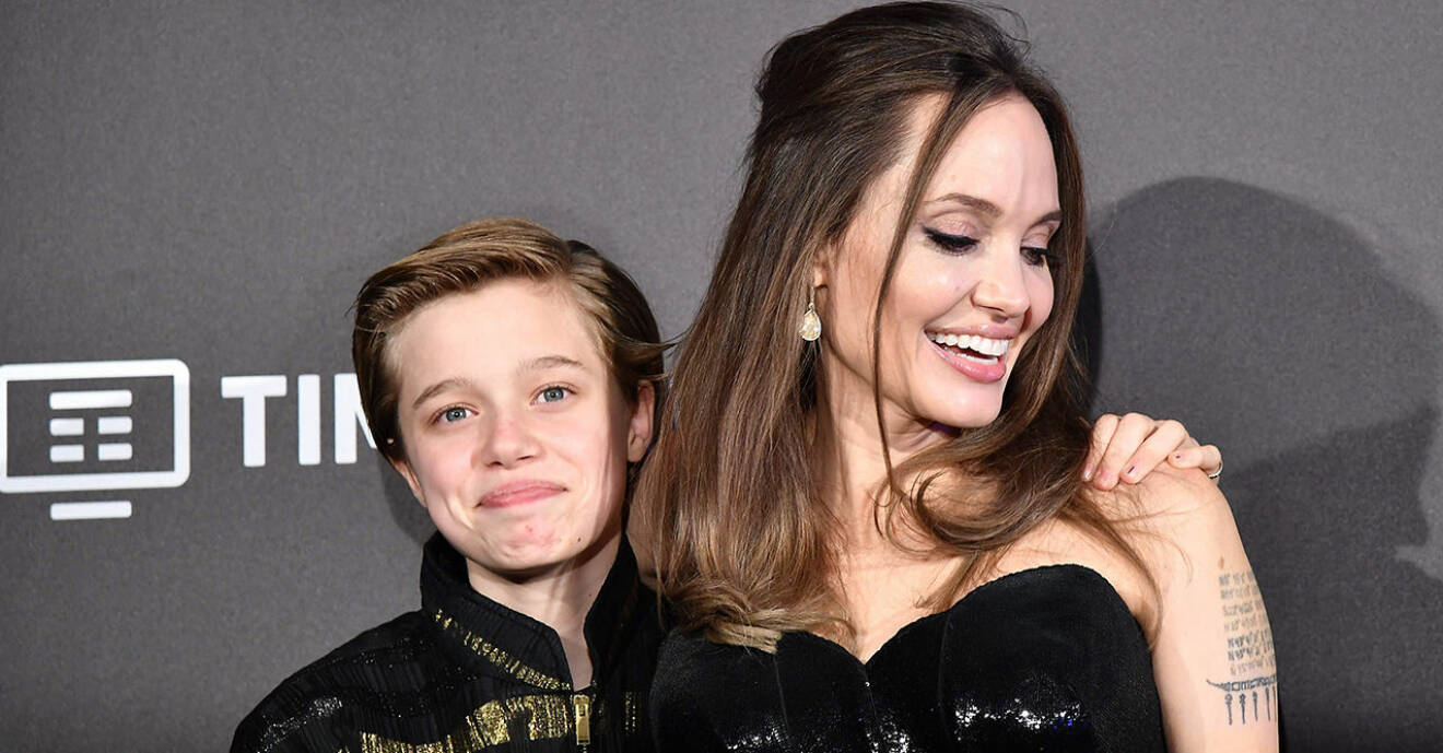 Shiloh Jolie-Pitt med mamman Angelina Jolie.