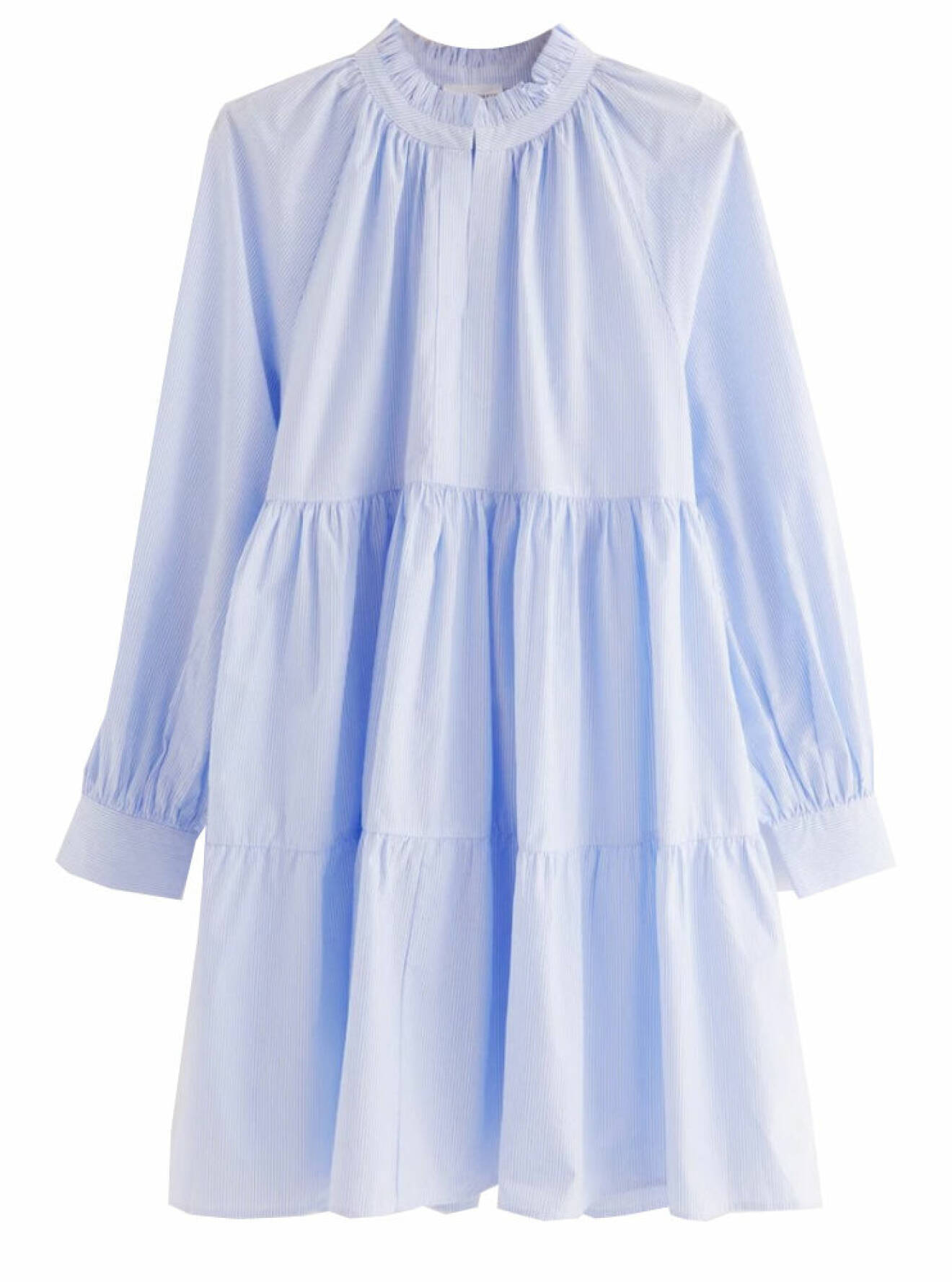 ljusblå klänning