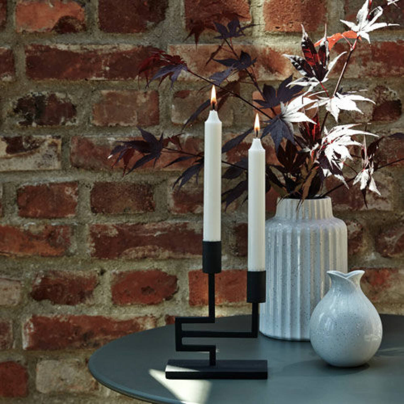 Ljusstake och två vaser från Tareq Taylors Hemtex-kollektion.