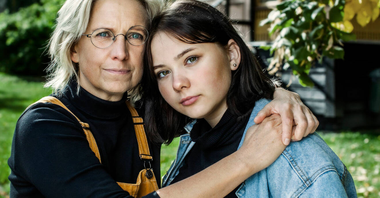 Nadja Yllner med dottern Lova som blev hemmasittare.