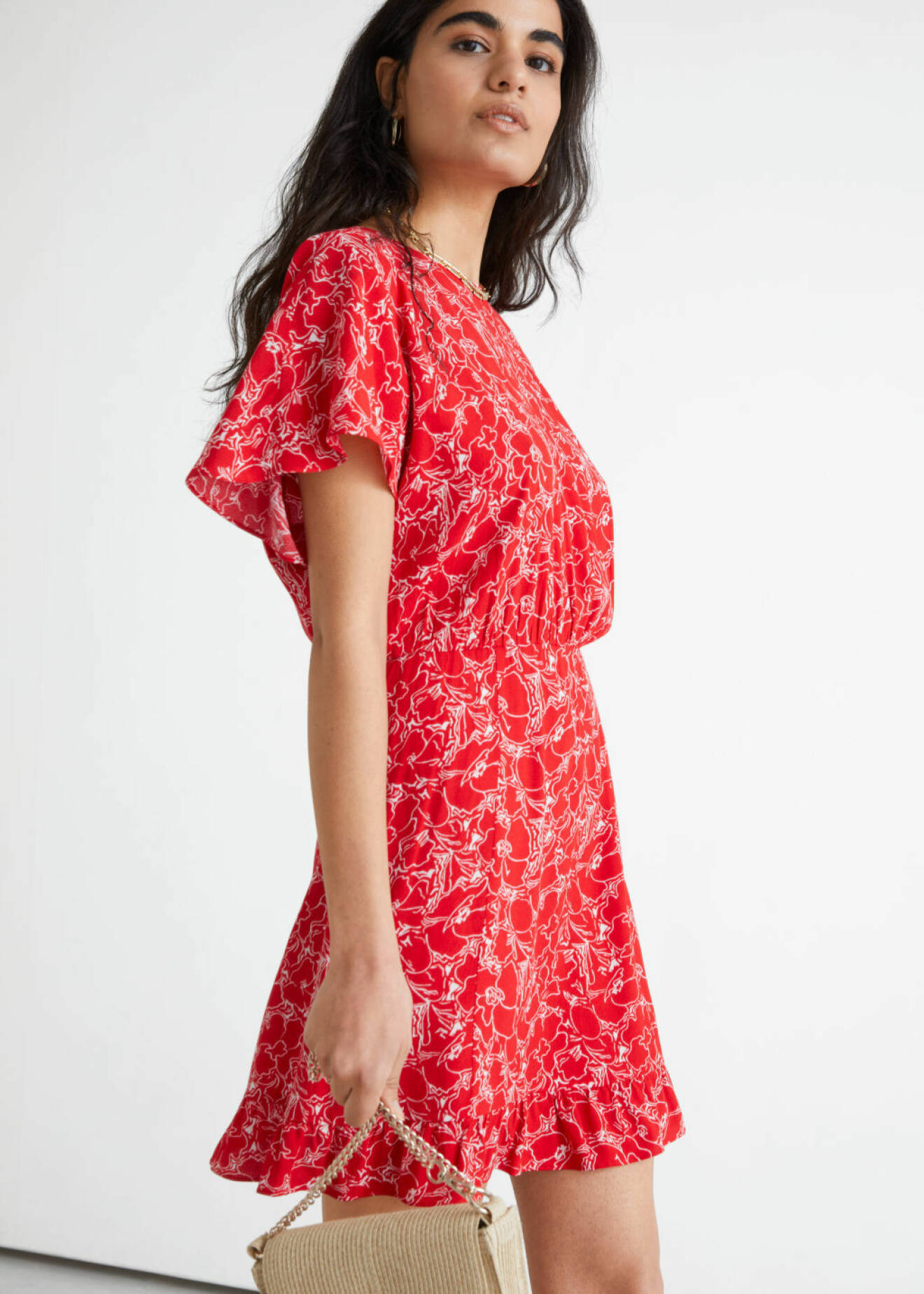 röd kort blommig klänning
