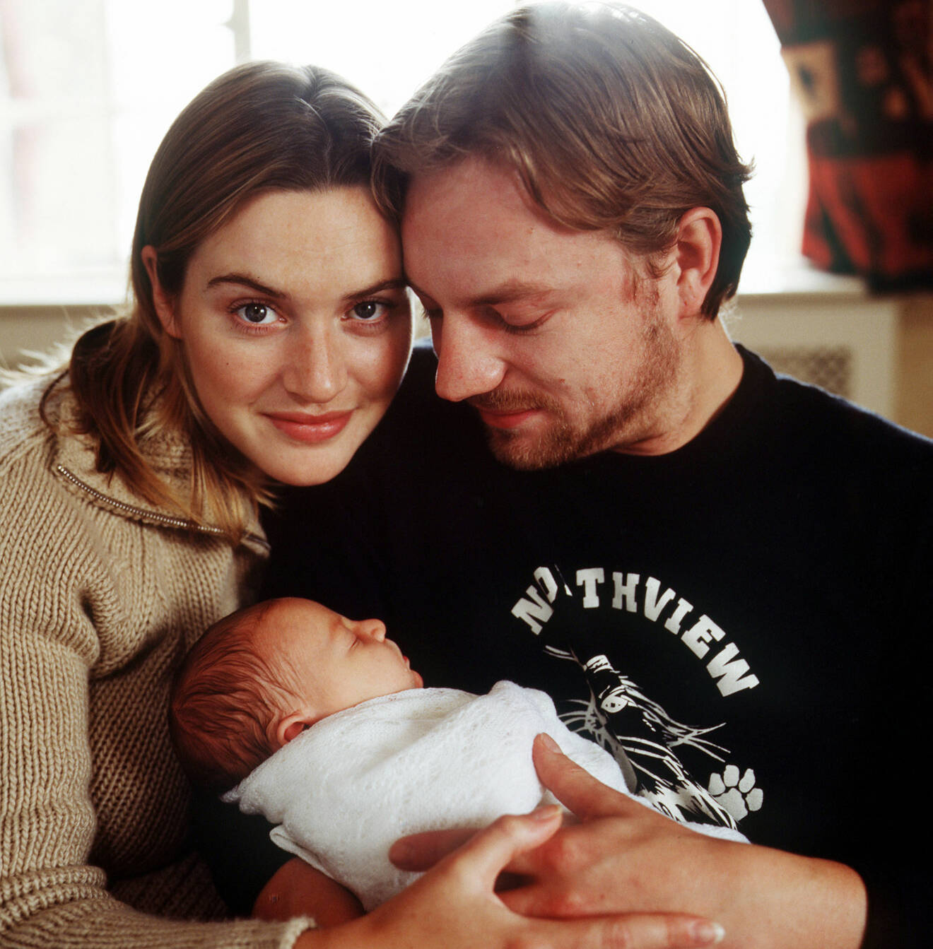 Kate Winslet och Jim Threapleton med dottern Mia 2000.