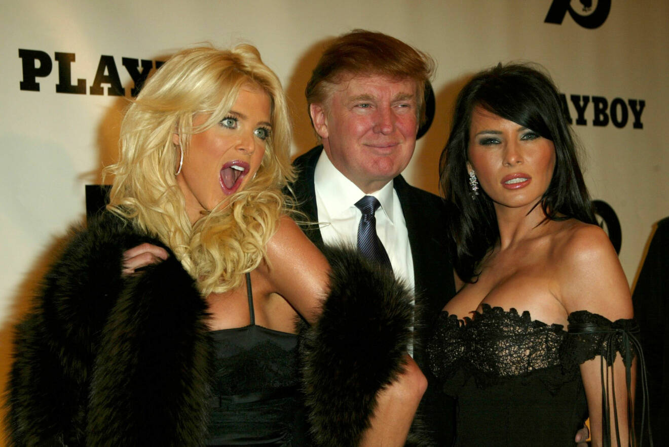 Victoria Silvstedt på Playboy-fest med Donald Trump och Melania Knauss.