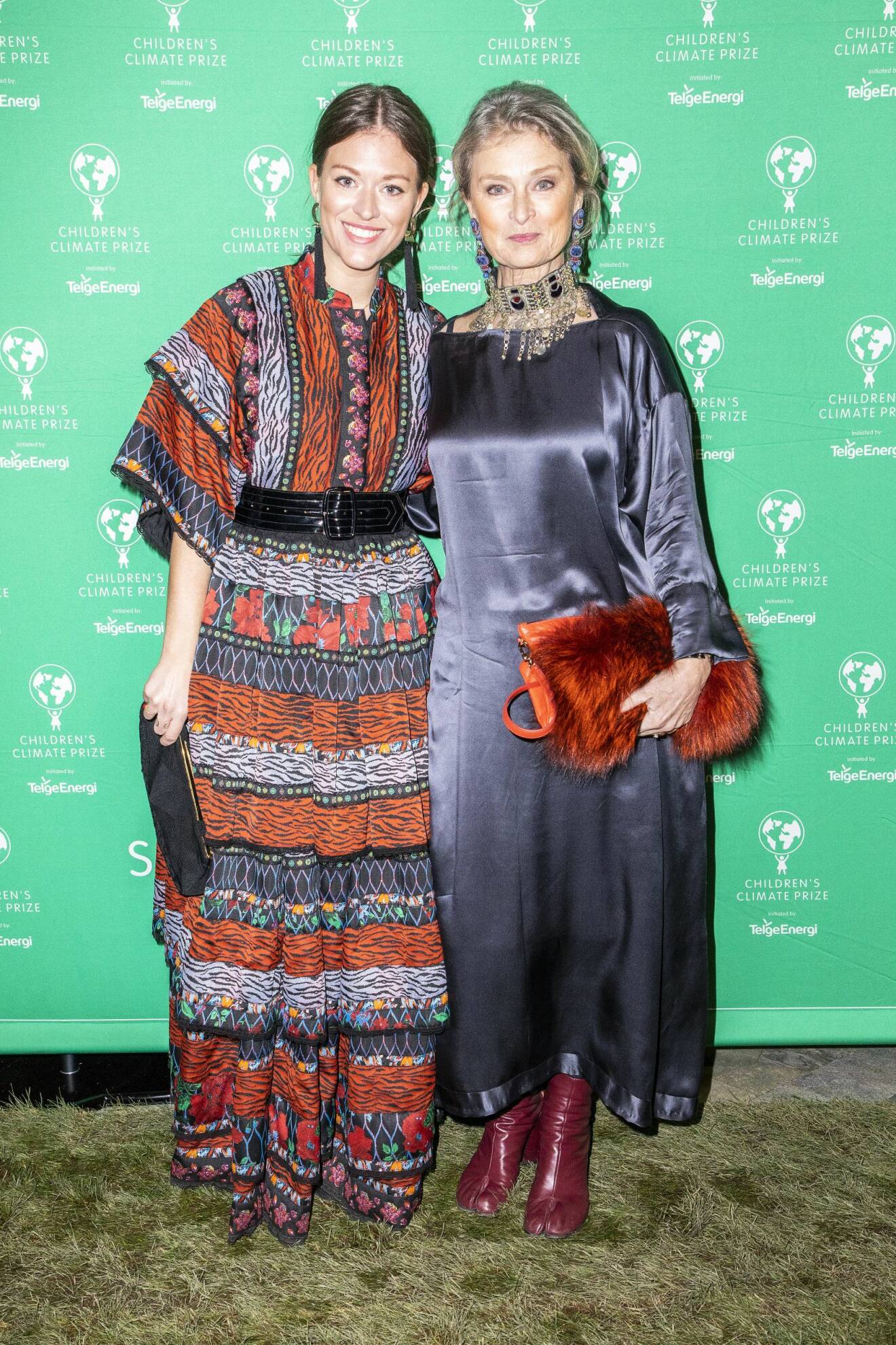 Rosanna och Lena Endre på röda mattan 2019.